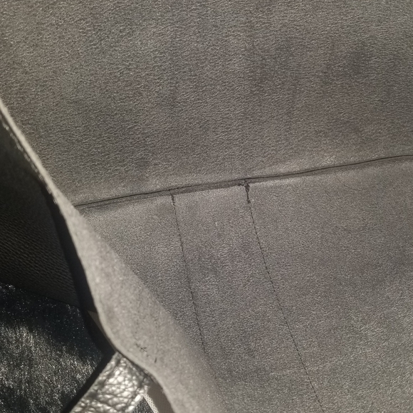 Vince Camuto Tote - Picture 5 of 6